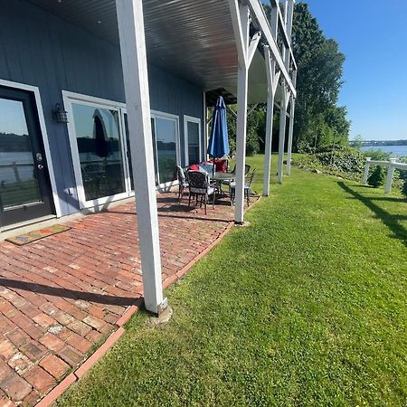 גרוטון Waterfront Home With A View מראה חיצוני תמונה