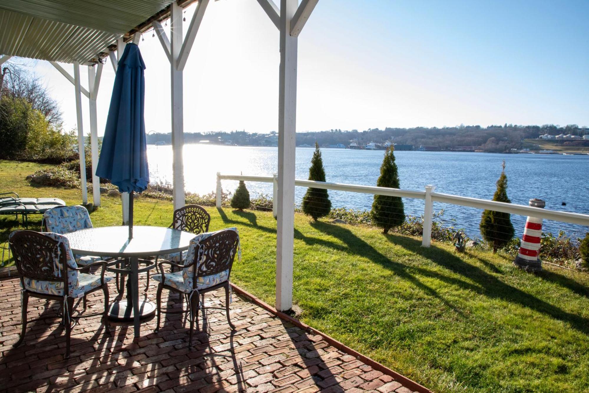 גרוטון Waterfront Home With A View מראה חיצוני תמונה