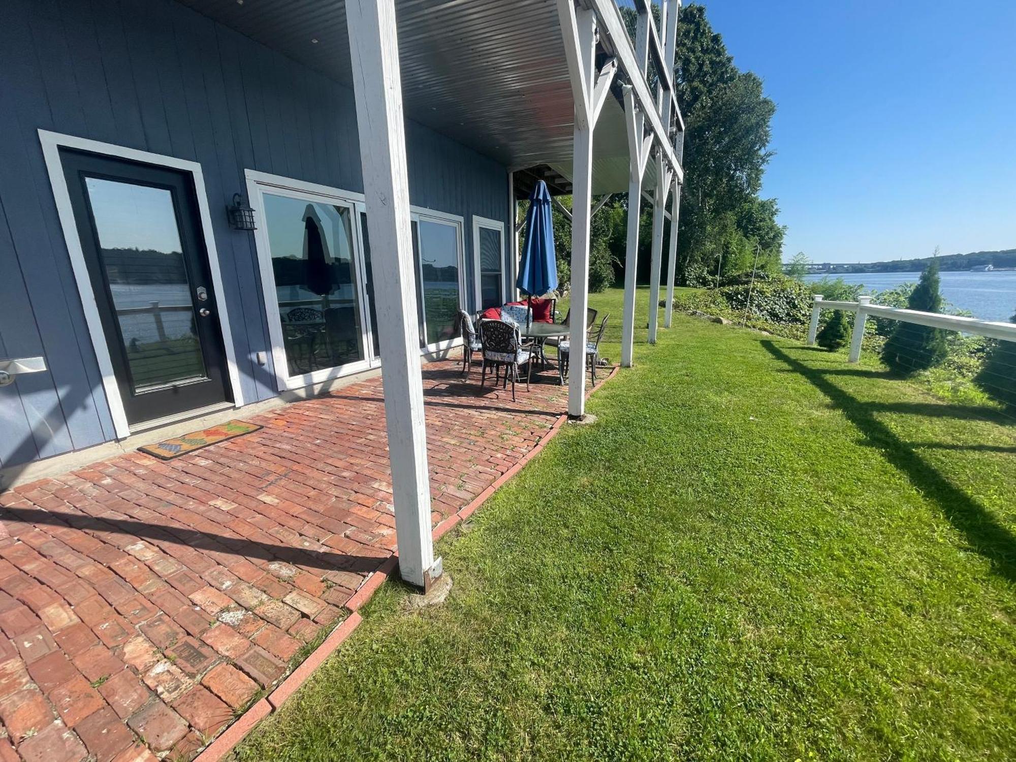 גרוטון Waterfront Home With A View מראה חיצוני תמונה